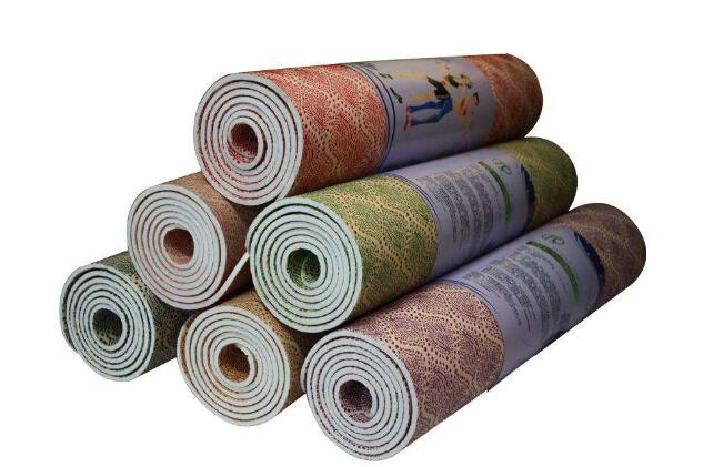 瑜伽垫的厚度多少最合适,瑜伽垫的标准尺寸是多少