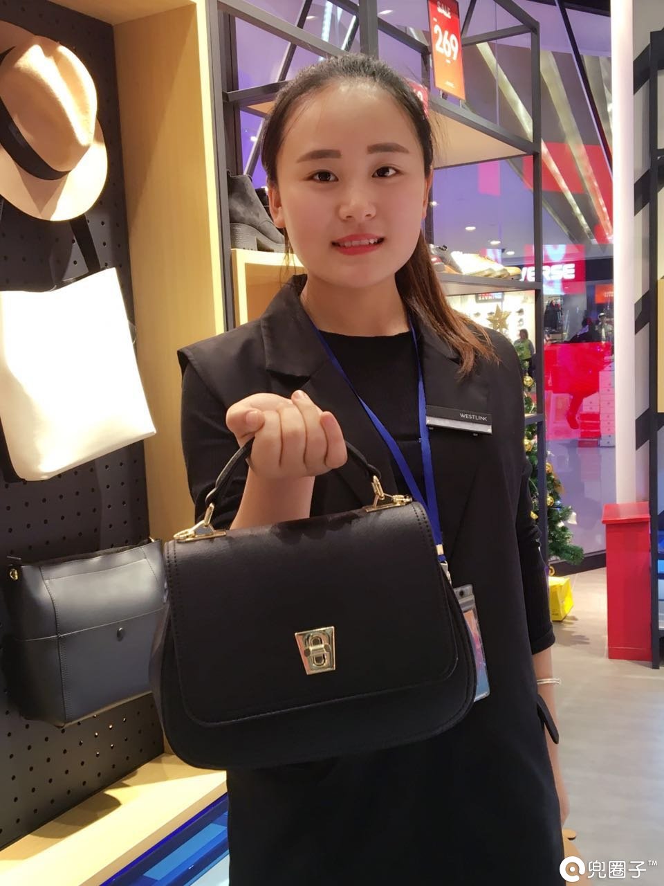 杭州的女生都背什么包,现在女生都在背什么包