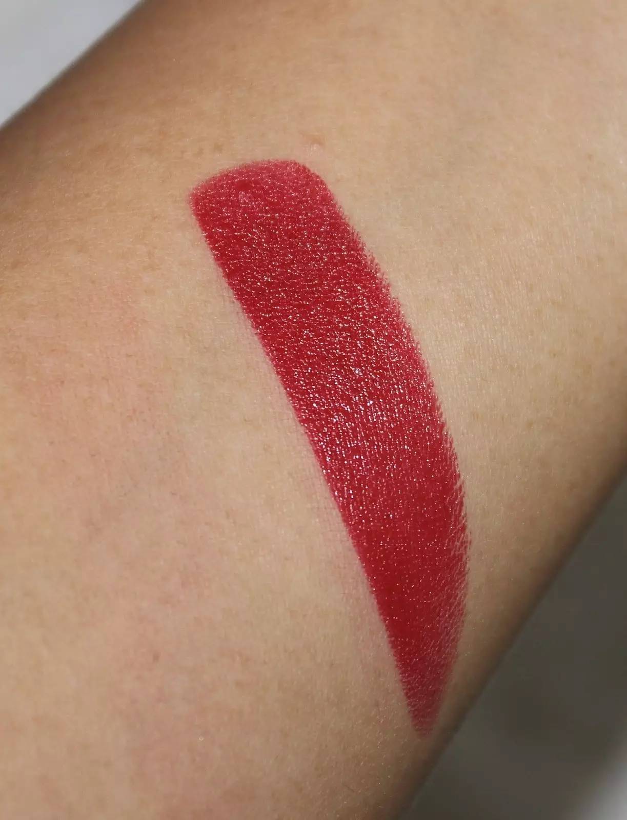 阿玛尼挚爱400和迪奥哑光999,dior999经典正红色口红图片