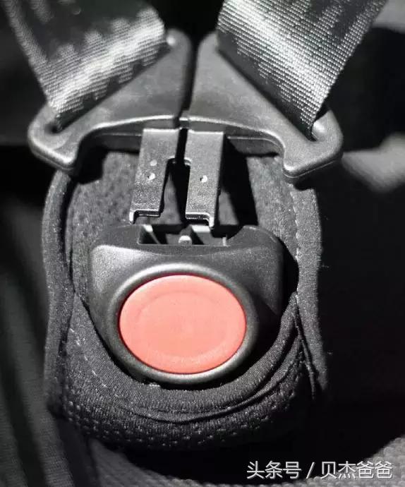 peg perego安全座椅安装 (pegoperego安全座椅怎么安装)