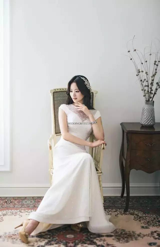 婚纱照夜景闪光灯摄影技巧,室内婚纱复古暖光怎么拍摄