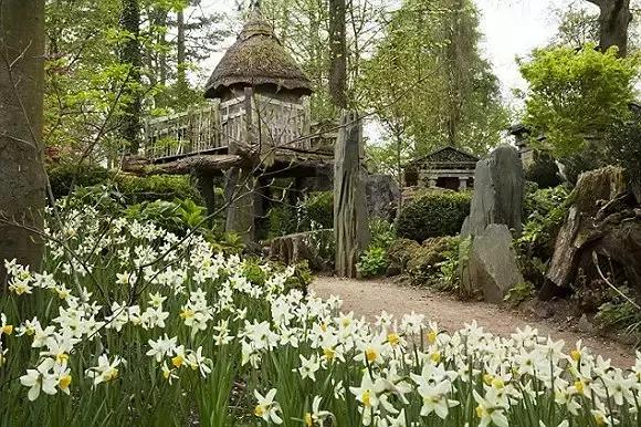 待位64年的王子,花30年将450万㎡荒地打造成世界最美庄园