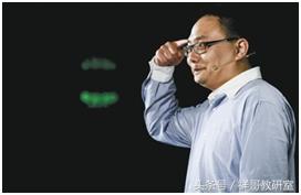 你肯定读不完，网媒学子整了篇关于“自媒体首富”罗振宇的长文