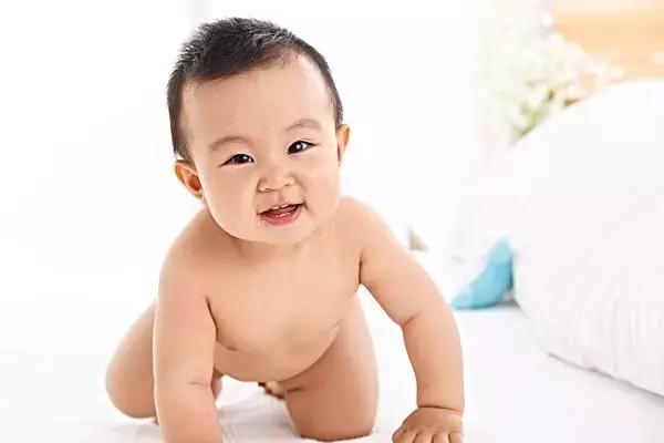 宝宝尿布疹跟湿疹怎么区分,宝宝湿疹热疹傻傻分不清