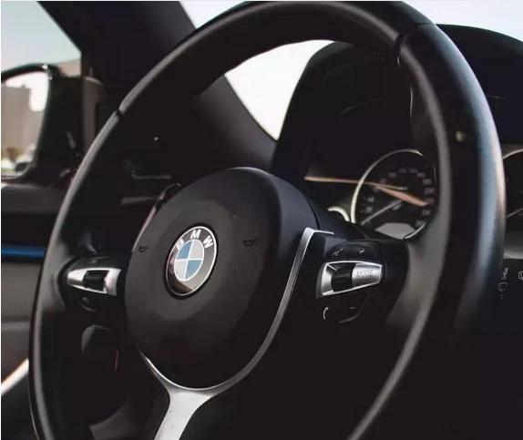 骚气宝马i8,宝马428值得拥有吗