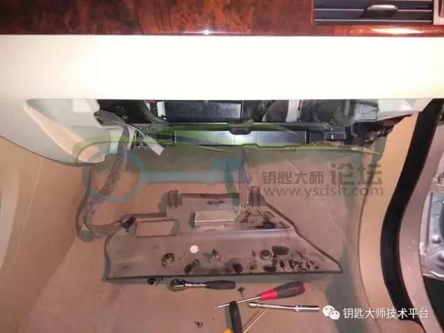 10款沃尔沃s80蓝牙怎么连接教程,沃尔沃s80遥控器匹配方法