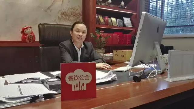 交了100万学费后，他“卖牛肉”卖了3.5亿