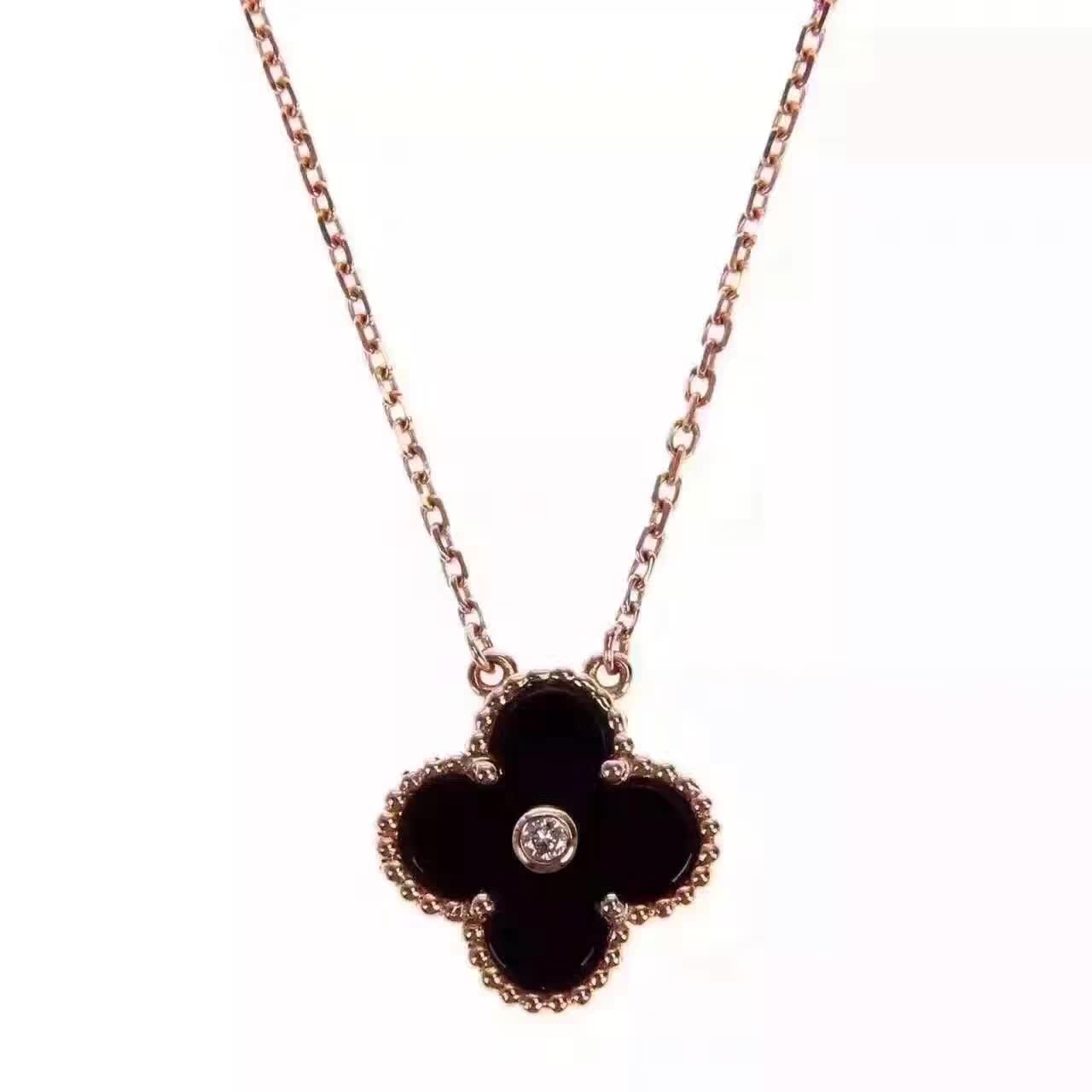 送给自己心仪的女生有哪些饰品推荐呢？