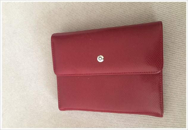 富家千金德法美加4国疯狂购物，只买了PRADA15只包，请网友们鉴定