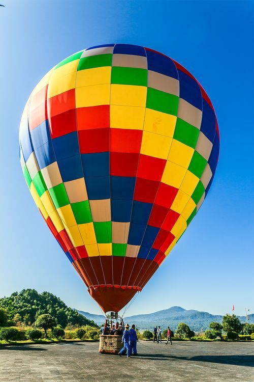 腾冲火山和热海哪个更值得去,去看腾冲火山
