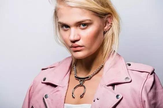 明星同款百元饰品,百元能买到什么化妆品