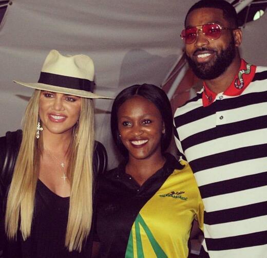 骑士中锋浪到加勒比海！逛夜店去博尔特餐厅，还有劲打球？