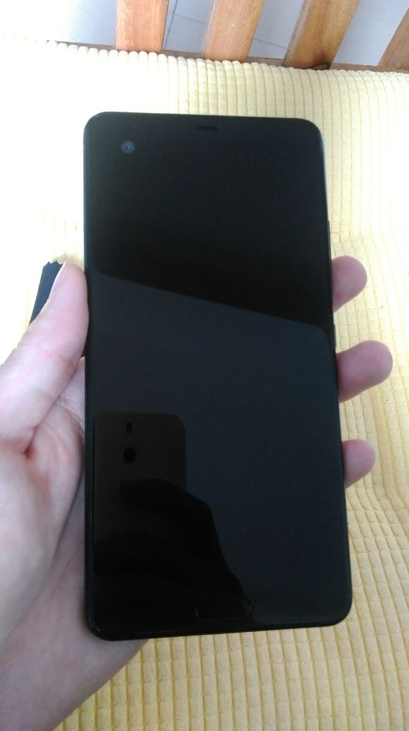 htcu11+与htcuultra区别,htcultra蓝宝石屏幕