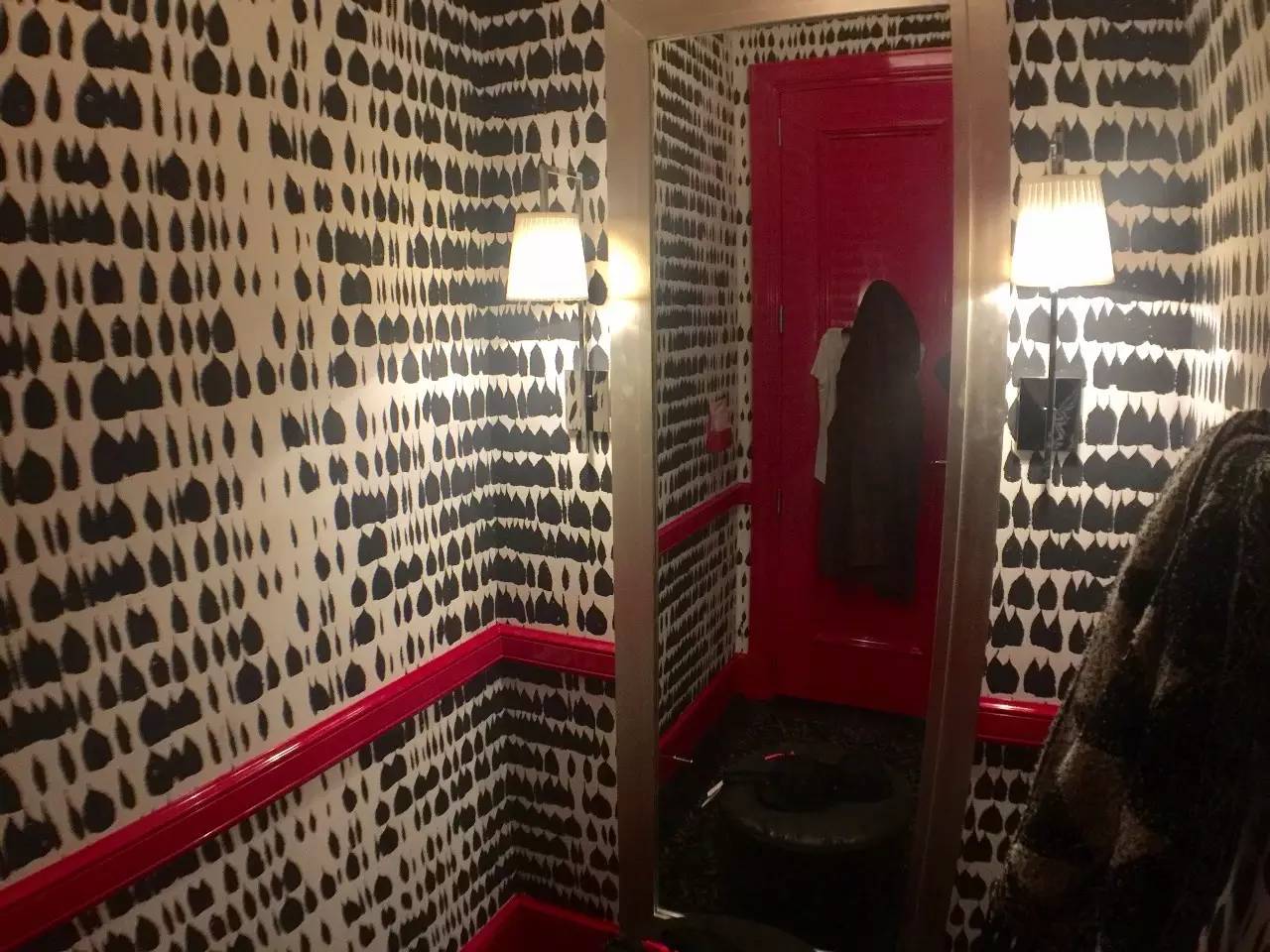 维多利亚的秘密上海有几家店,维多利亚的秘密旗舰店是正品吗