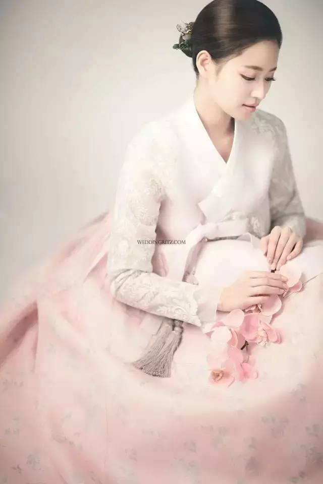 婚纱照夜景闪光灯摄影技巧,室内婚纱复古暖光怎么拍摄