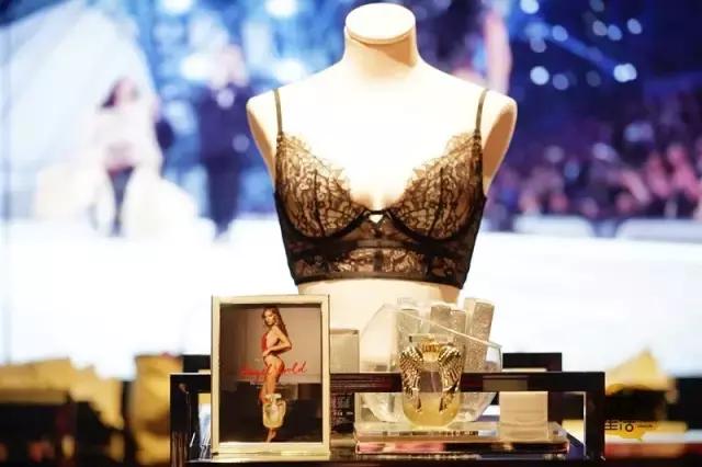 成都万象城维密店,维密亚洲首家旗舰店