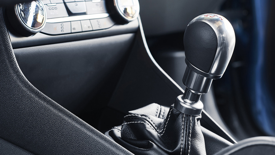 2013福特嘉年华s有什么区别,福特嘉年华st是后驱吗