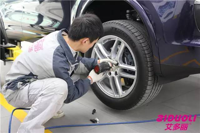 保时捷卡宴xpel隐形车衣价格,保时捷卡宴国产车衣效果图