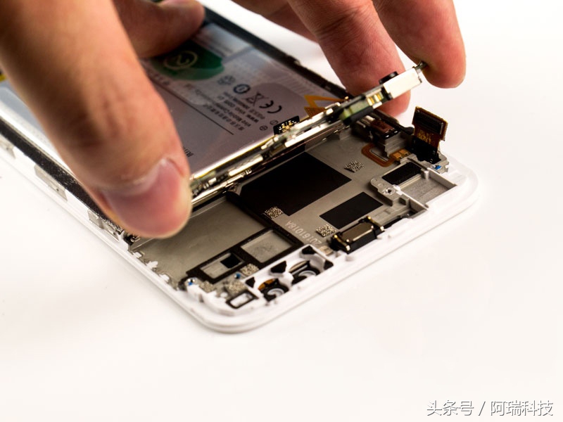 vivox9手机拆机换电池视频,vivox9换屏幕总成教程