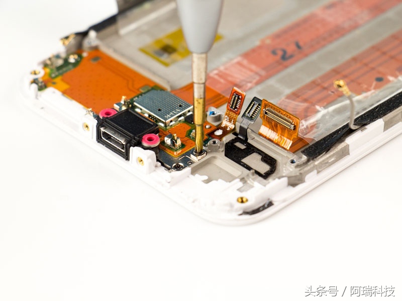 vivox9手机拆机换电池视频,vivox9换屏幕总成教程