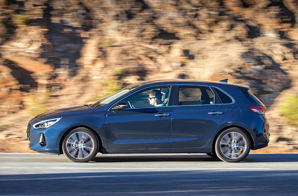 现代i30试驾视频图片,现代i30新车图解