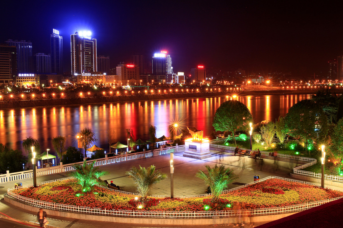 安康籍著名影视演员张嘉译,陕西知名演员张嘉译