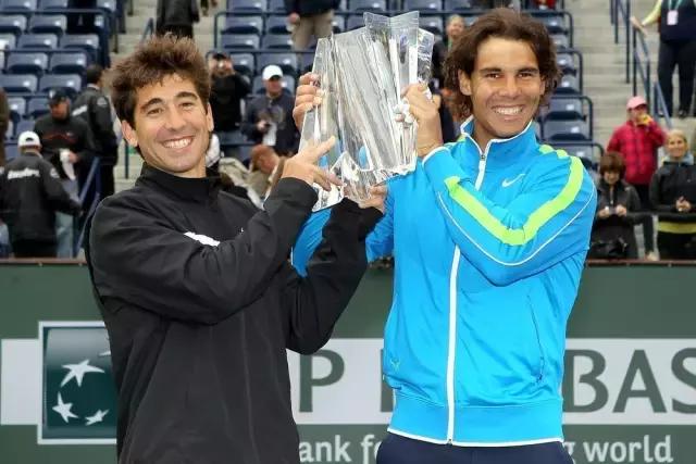 费德勒和纳达尔搭档双打神同步,费德勒跟德约科维奇比赛