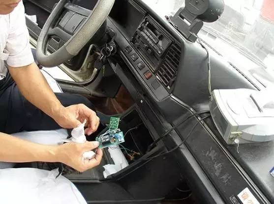 黑心的哥最新视频,黑心的哥打车被骗