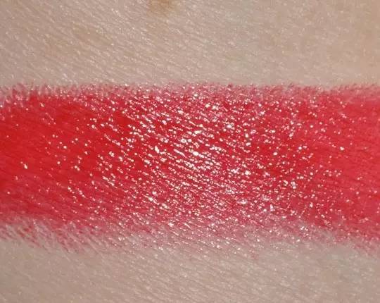 阿玛尼挚爱400和迪奥哑光999,dior999经典正红色口红图片