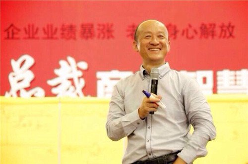 当你对一个人很好却背叛你时,被自己感恩的人背叛的语录