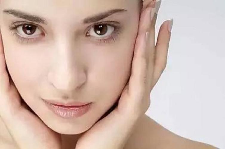 敏感肌怎么护肤才能不长痘,红血丝敏感肌夏天怎么护肤