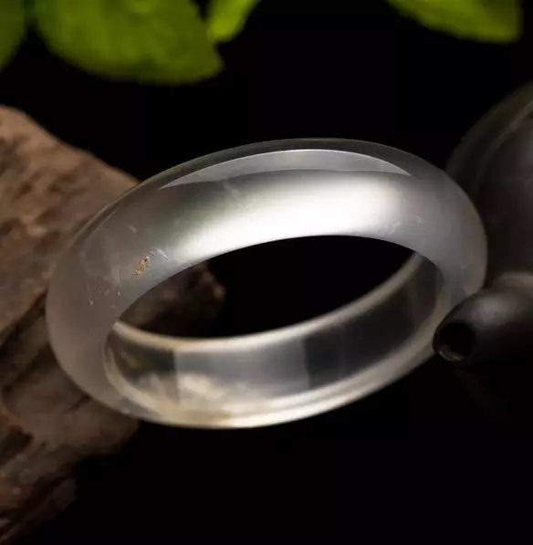 翡翠的abcd货的基本鉴定特征,如何鉴别b货翡翠和天然翡翠