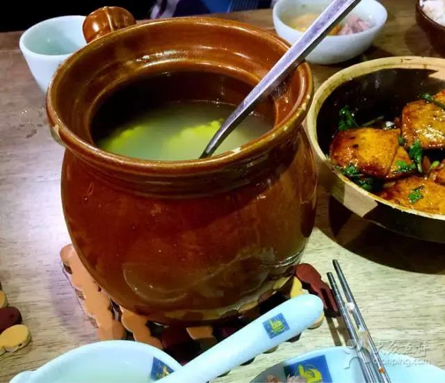 穿上马甲就不认识你了下一句,穿上马甲我就不认识你了表情包