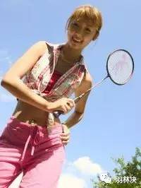打羽毛球的女人很迷人,坚持打羽毛球的女人