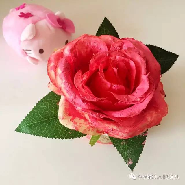 兰蔻玫瑰高光抢不到，我自己做了个花瓣腮红过过瘾