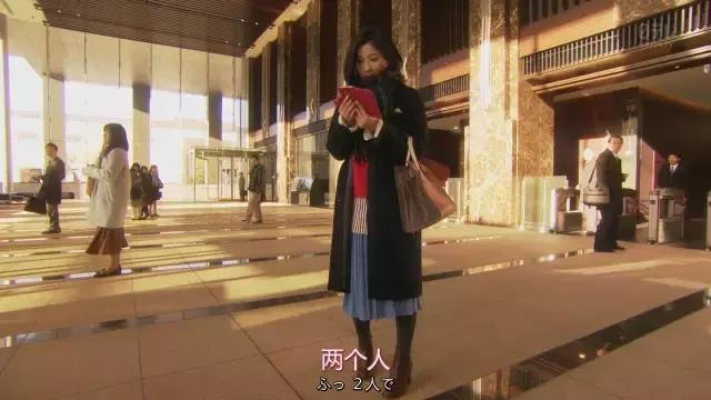 她又会穿又爱做白日梦，我觉得很可爱