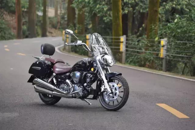国产巡航摩托车600cc,国产美式v缸太子力帆v16