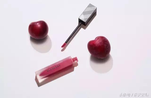 burberry气垫唇釉10号色平替,burberry唇釉93号色有两种吗