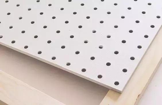 懒人收纳福利：一块板子让你告别房间凌乱，颜值飙升！