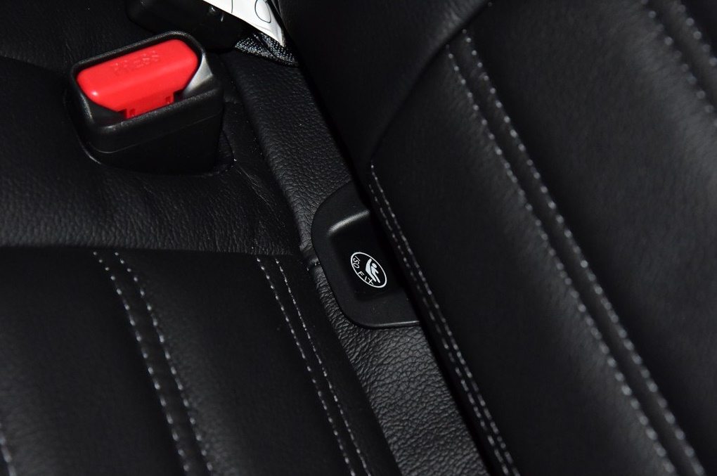 铃木维特拉和超级维特拉区别,铃木维特拉两驱四驱怎么区分