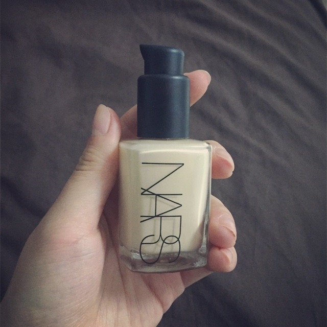 8款干皮自用热门底妆粉底大评测 (新手底妆最好用什么粉底)