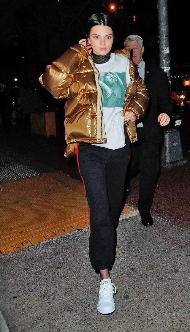 TA才是肯豆真爱｜流水的时尚造型铁打的小白鞋