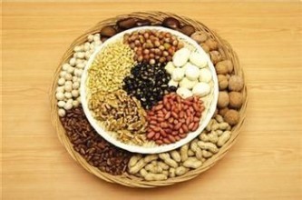 准妈妈在孕期如何补充叶酸才靠谱,叶酸有助于胎儿发育正常