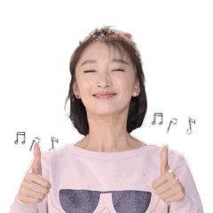 burberry看周冬雨视频,burberry黄色衣衫