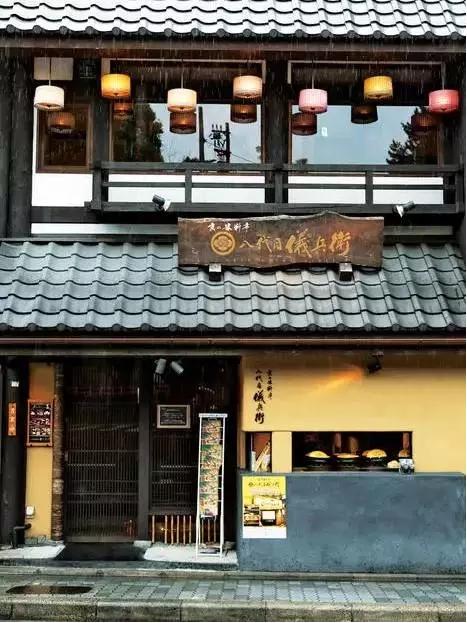 将一个濒临倒闭的百年米店做到年入15亿，他却更怕孩子们