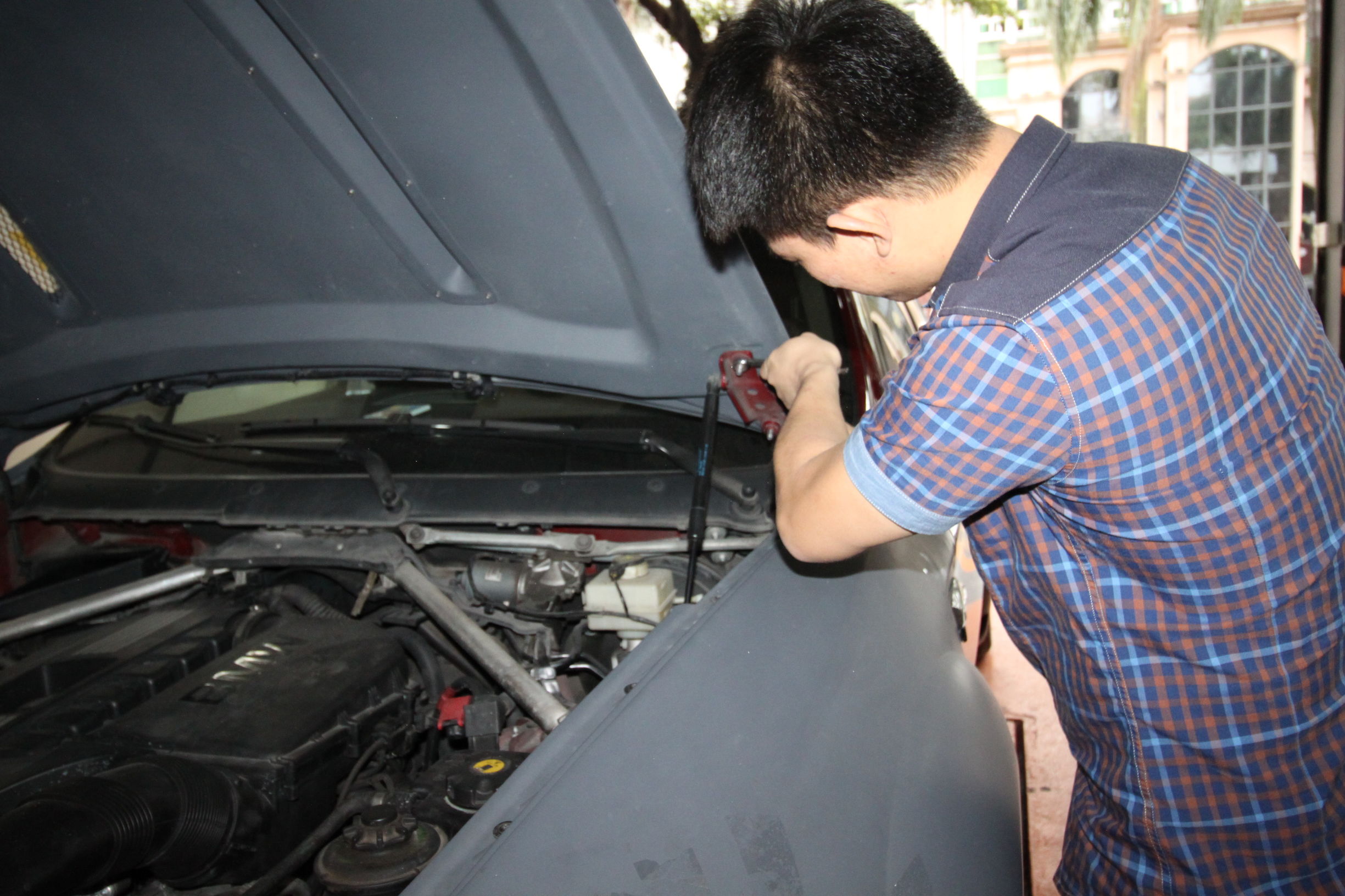 老款宝马x6改大灯和前后包围,宝马x6内外老改新改装案例