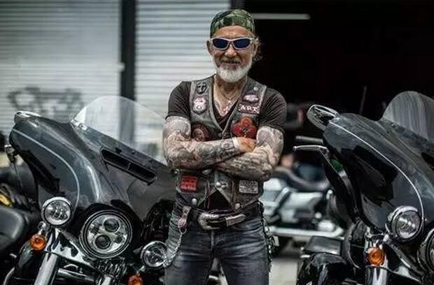 我去做过很多礼拜，却没见过酱婶的牧师