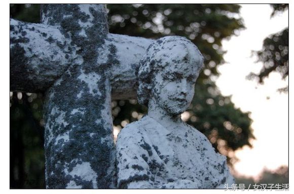 寂静岭2怪物小视频剪辑,寂静岭2里的怪物