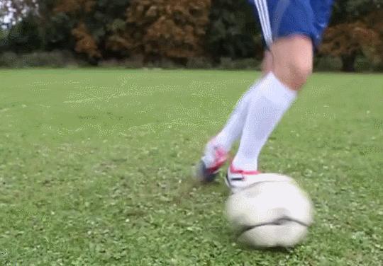 像莫德里奇一样踢球,像伊涅斯塔那样踢球