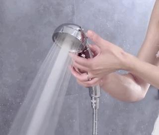 洗澡爽过做SPA！用了这款淋浴神器，才发现洗了20多年假澡！